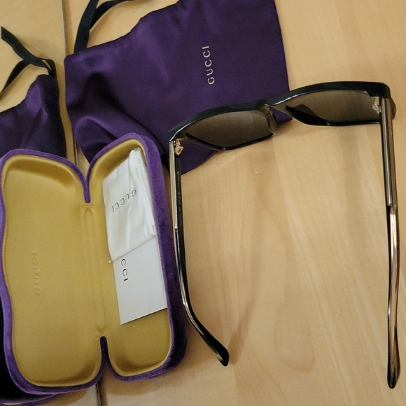 Gucci Sunglasses - Brand New - Picture 4 of 8